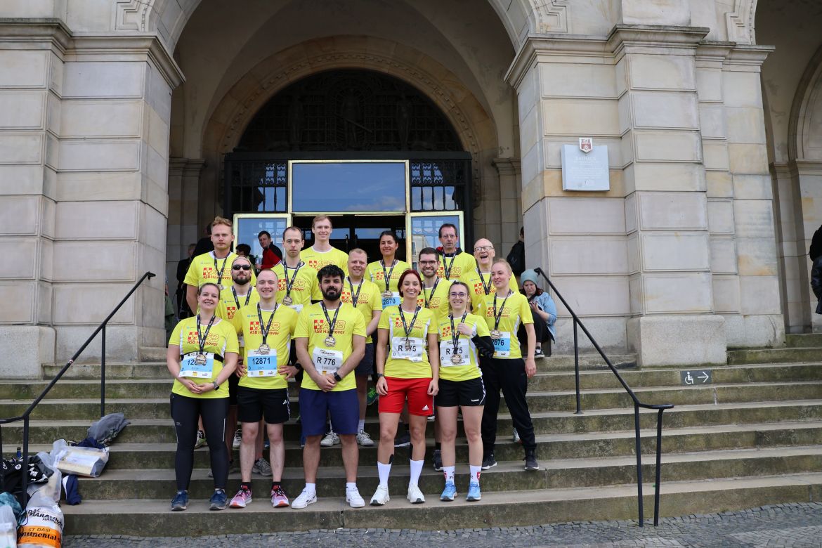 Starkes Marathonteam.JPG